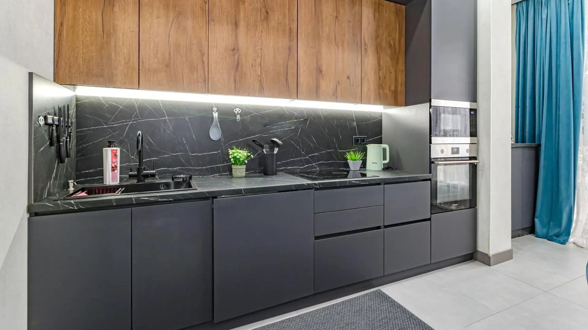 Красотка В Сером Apartment Nur-Sultan  Kazakhstan